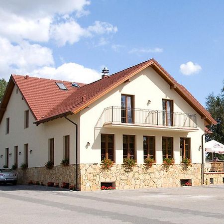 Dworek Biesiadny Radzewice Exteriér fotografie
