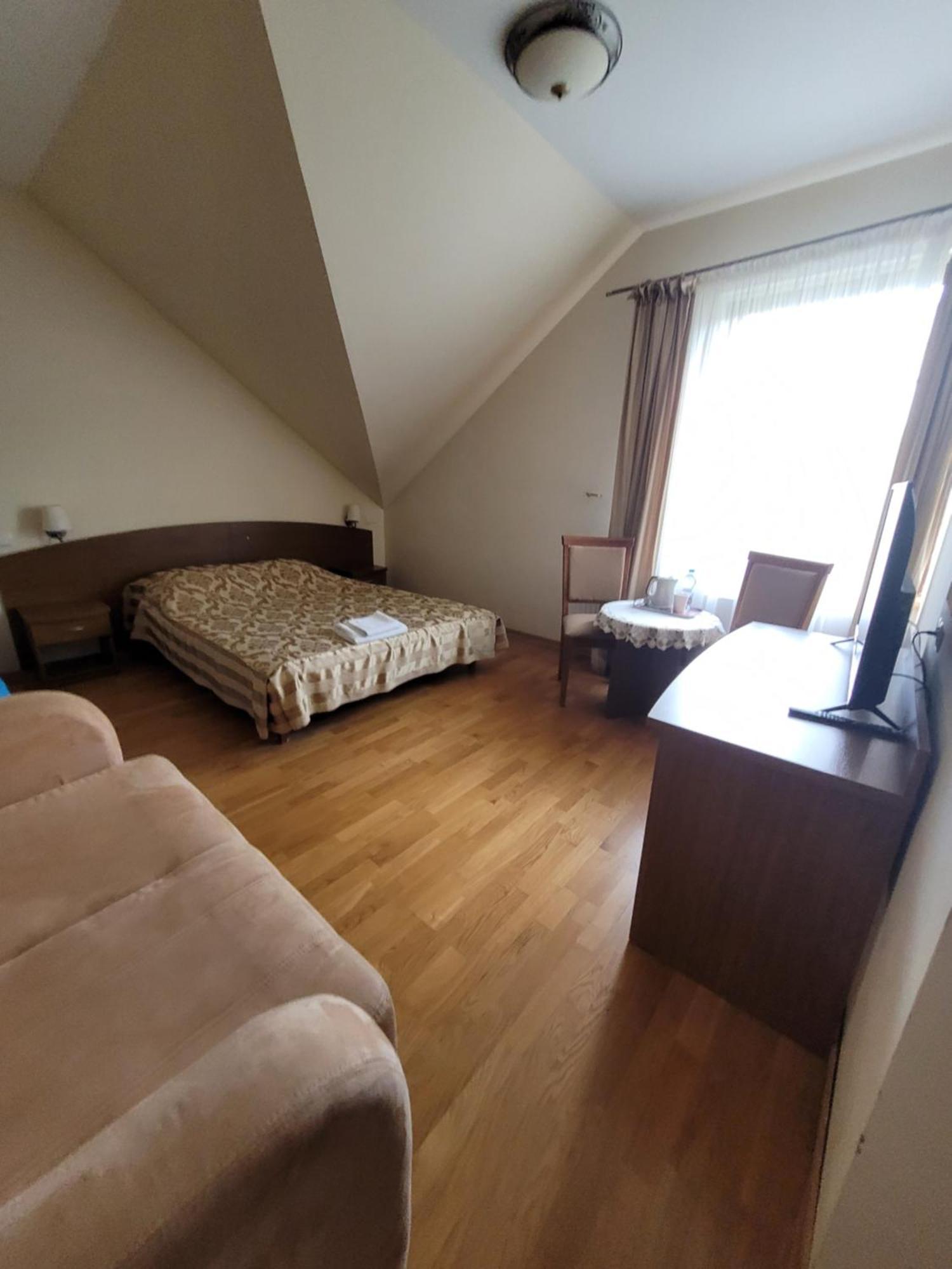 Dworek Biesiadny Radzewice Exteriér fotografie