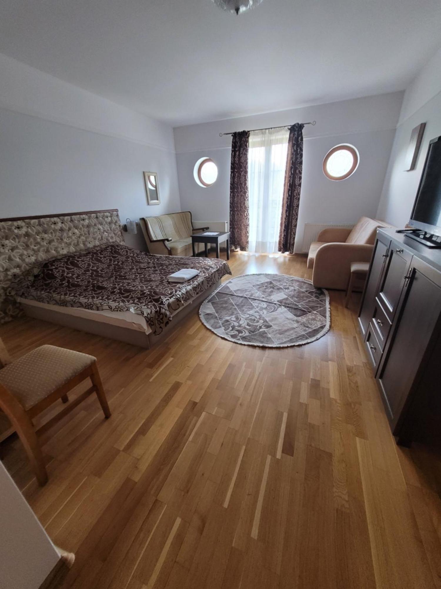 Dworek Biesiadny Radzewice Exteriér fotografie