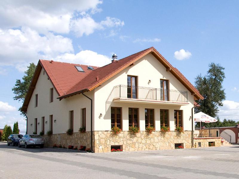 Dworek Biesiadny Radzewice Exteriér fotografie